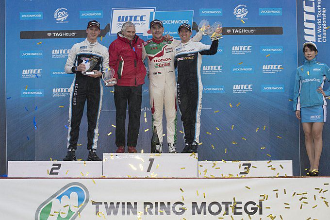 Nicky Catsburg podium FIA World Touring Car Championship