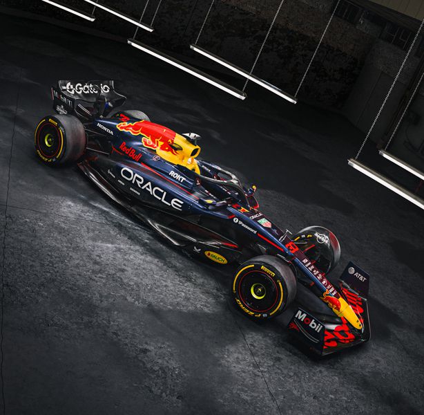 Red Bull RB-21 van Max en Liam