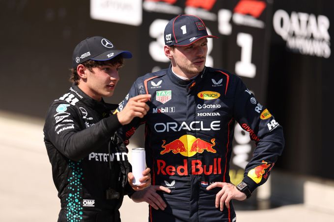 Kimi Antonelli en Max Verstappen F1 Mercedes Foto 1 bron foto: Red Bull Content Pool