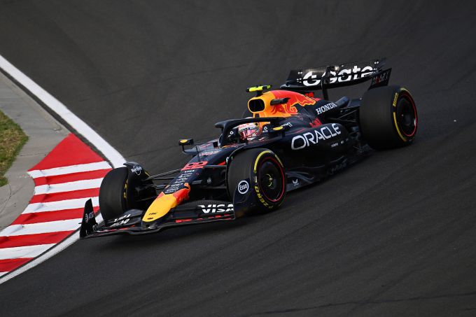 Yuki Tsunoda F1 Red Bull actie GP Hongarije 2025