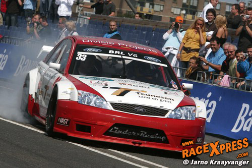 Ferdinand Kool burn some rubber