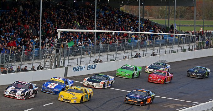 Spektakel op RaceWay Venray