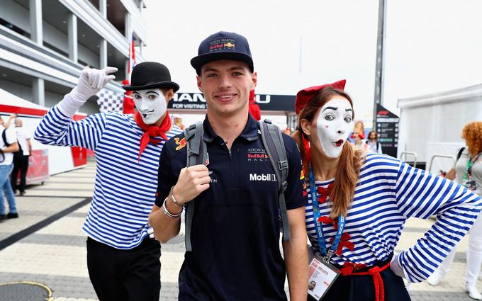 Max Verstappen viert zijn 21e verjaardag in Sotsji