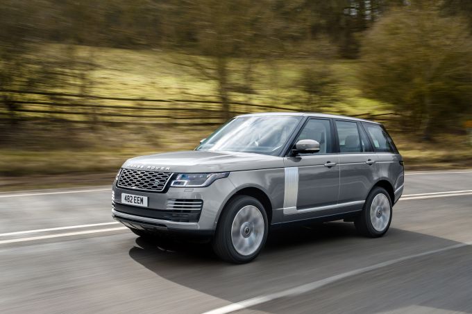 Range Rover met nieuwe 3,0-liter Ingenium zes-in-lijn benzinemotor met turbo en compressor