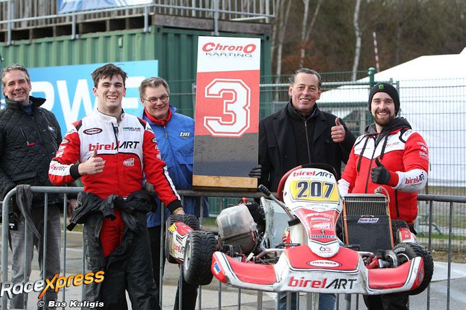 Toon de Winter en Birel team Paauwer Kart Racing blij met podium