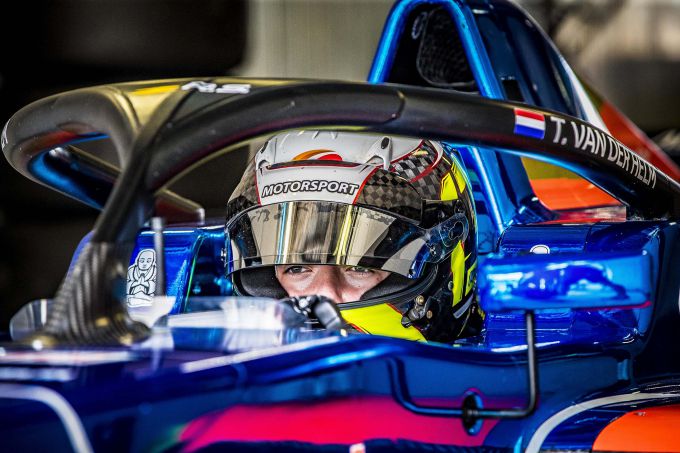 Tijmen van der Helm mist podium op haar na bij debuut in Formule Renault Eurocup
