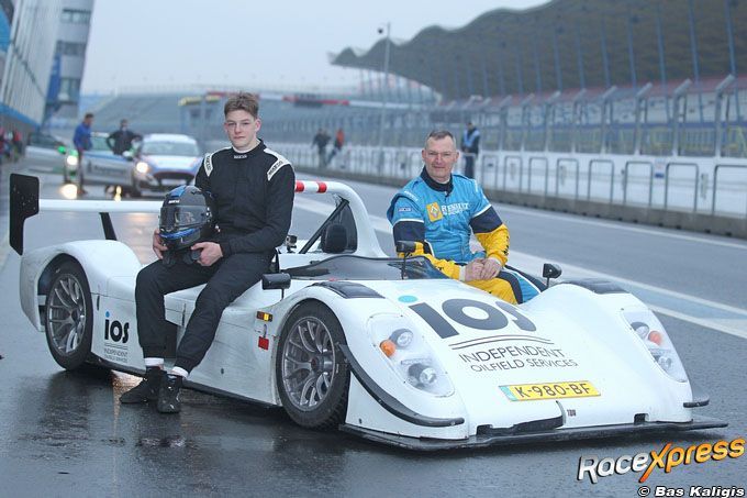 Bastiaan en vader Alex van Loenen racen zit in de dna