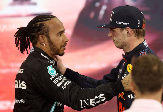 Lewis Hamilton en Max Verstappen