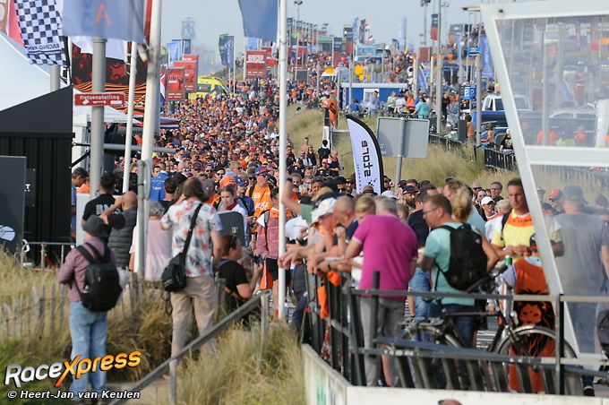 #dutchgp #orangearmy #supermax #redbull #circuitzandvoort #maxverstappen #maxverstappen1 #maxverstappenfans #f1 #formula1 #f1racing #f1driver #f1track #f1fans #f1news #racing Formula 1 Heineken Dutch Grand Prix op Zandvoort