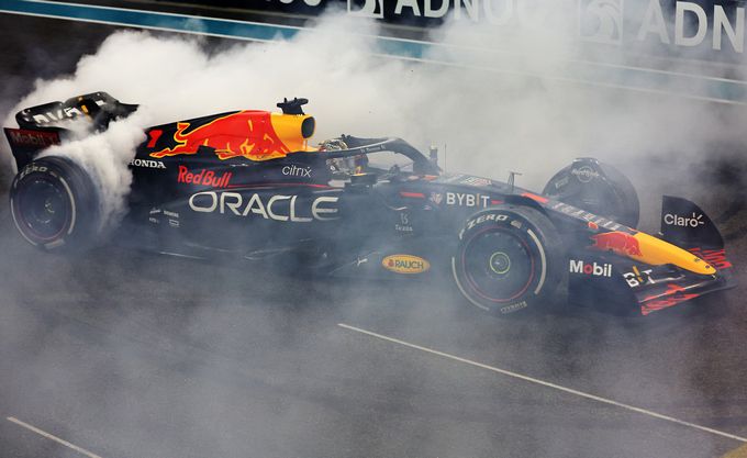 Anoniem nooit noodzaak Max Verstappen in 2023 ook met startnummer 1 op zijn Red Bull | RaceXpress