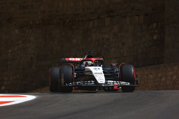 Drama voor Nyck de Vries: In de muur tijdens kwalificatie in Baku