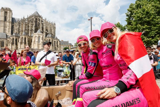 24H Le Mans 2023 - Porsche foto 10_911m_Iron_dames_team