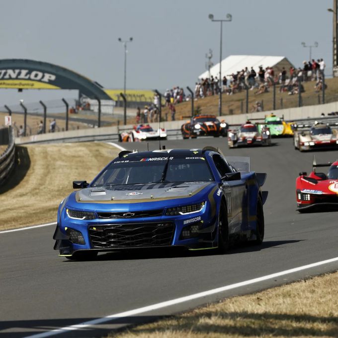 24H Le Mans 2023 Nr24 Chevrolet Camaro ZL1 Garage 56 foto 3