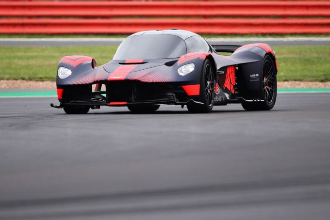 Max Verstappen Aston Martin Valkyrie