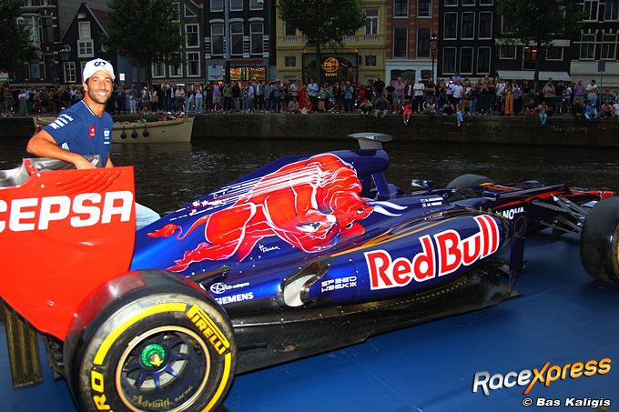 Daniel Ricciardo i love Amsterdam