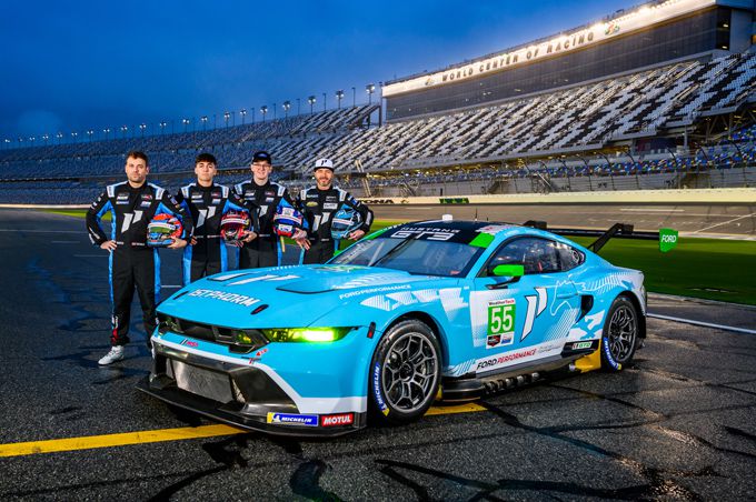 Ford Mustang GT3 en GT4 racewagens op Daytona