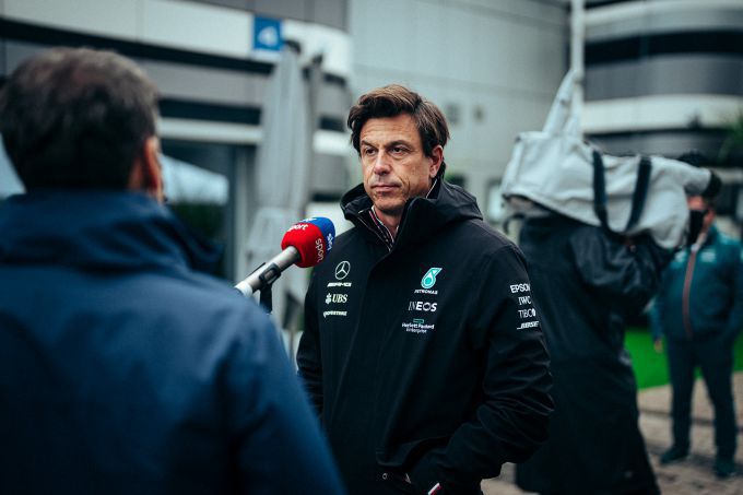 Toto_Wolff_niet_blij