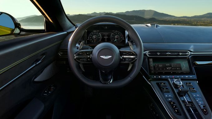 Aston Martin Vantage intro febr 2024 Foto 4