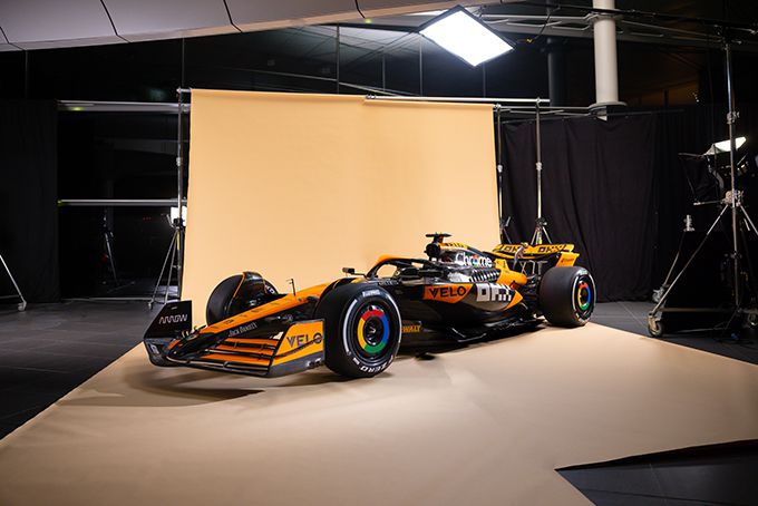 McLaren MCL38