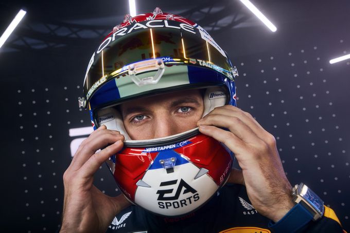 Max Verstappen RB20 F1