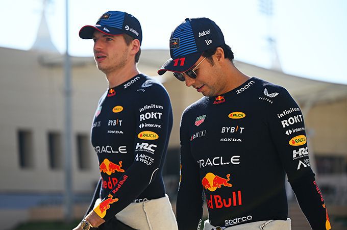 Max Verstappen en Sergio Perez Fe Red Bull Racing