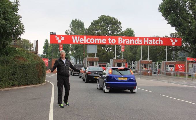 Fanatec GT World Challenge Europe Brands Hatch Foto 10 Welcome_in_Brands_Hatch