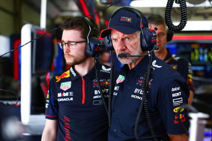 Adrian Newey to leave Red Bull