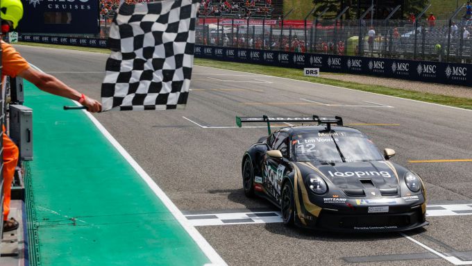 Porsche Mobil 1 Supercup in Imola Larry ten Voorde winnaar van zijn 200e Porsche merkencuprace