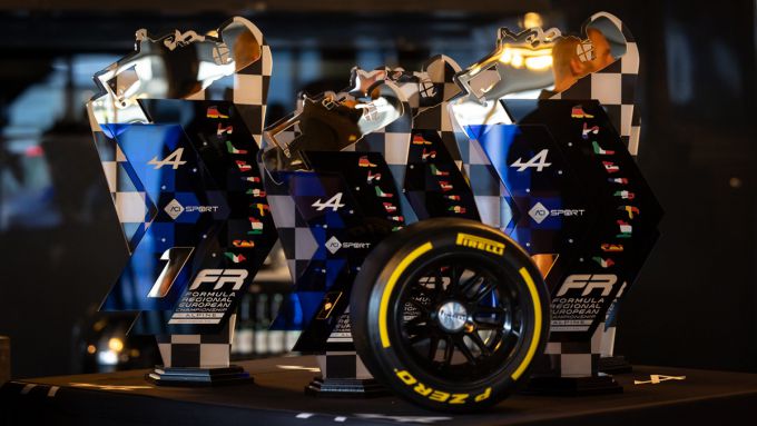 Pirelli kondigt Racelience Award aan voor het Formula Regional European Championship by Alpine 2024