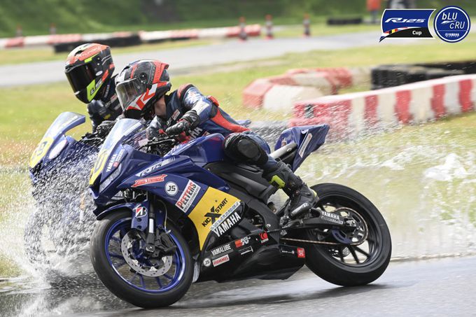 Yamaha R125 Cup powered by KicXstart