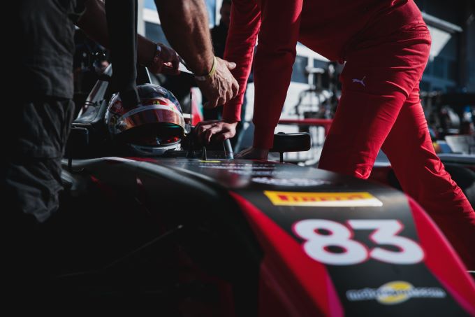 Maya_Weug_Ferrari_Formula_4_Spielberg_cockpit