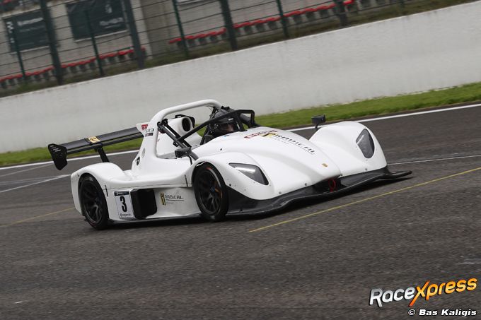 Coureur Bastiaan van Loenen pakt fraaie P2 tijdens Supercar Challenge!