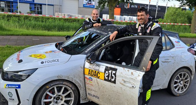 Leo Kurstjens reed samen met de ervaren Jan Gerssen in de ELE Rally