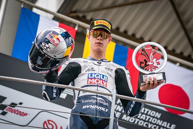 Ziggo Sport kondigt nieuw partnerschap aan met de talentvolle Nederlandse coureur Collin Veijer