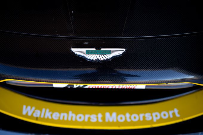 Nrburgring Endurance Series 69e ADAC Westfalenfahrt Walkenhorst Aston Martin logo Foto 4