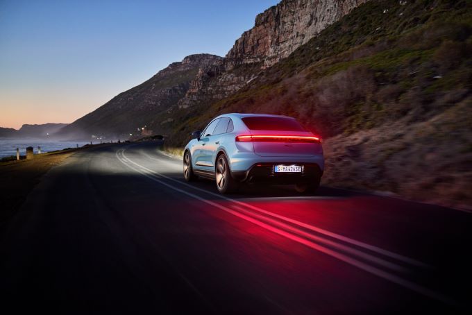 Twee nieuwe varianten Porsche Macan Foto 14