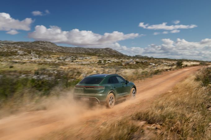 Twee nieuwe varianten Porsche Macan Foto 13