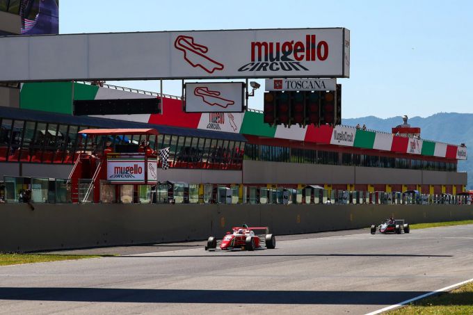 De dominantie van Freddie Slater in het 2024 Italiaans F4-kampioenschap gaat onverminderd door