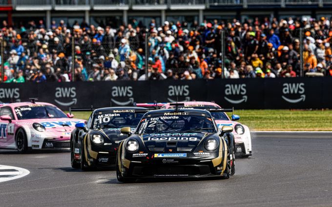 Porsche Mobil 1 Supercup Budapest Hungary Foto 1