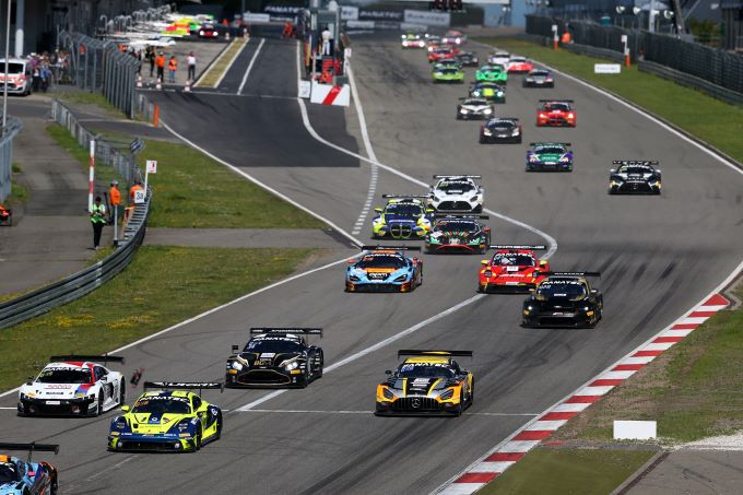 Fanatec GT World Challenge Europe Nrburgring Foto 5 bronze cup startveld