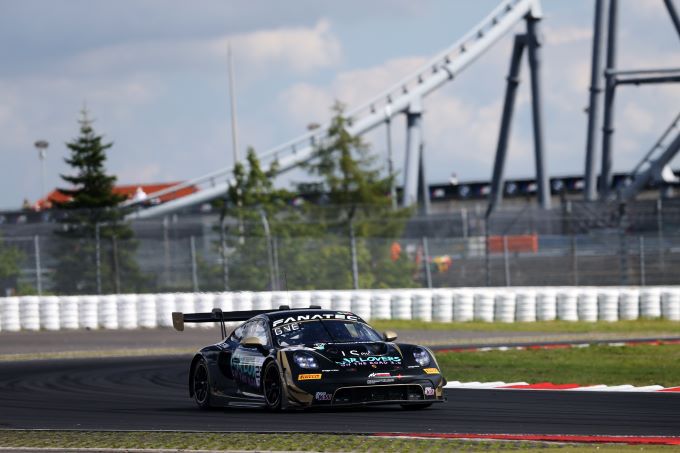 Fanatec GT World Challenge Europe Nrburgring Foto 8 nr22 op P2