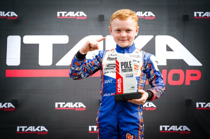 Micro Max poleposition voor Austin Oman