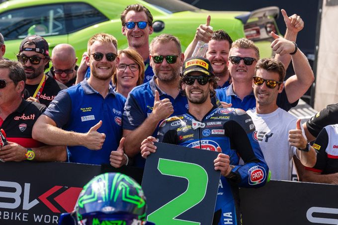 Stefano Manzi is zondagmiddag als tweede geindigd in de tweede World Supersport race op het Autodrom Most