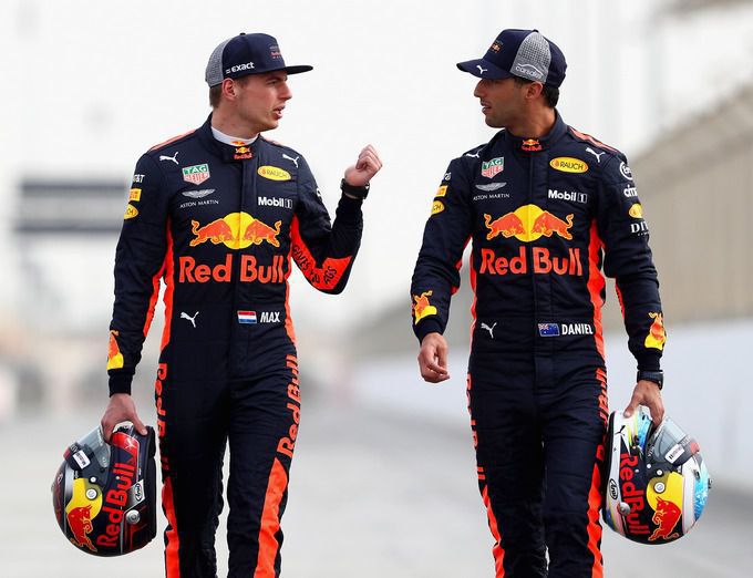 Max Verstappen en Daniel Ricciardo F1