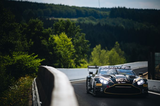 Fanatec GT World Challenge Europe powered by AWS Endurance Cup Nrburgring Aston Martin Vantage AMR GT3 Foto 1