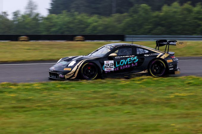 GT Europe Endurance Cup Foto 3 P2 voor #22 A.Gven/L.Heinrich/D.Boccolacci (Schumacher CLRT) Porsche 911 GT3 R (992)