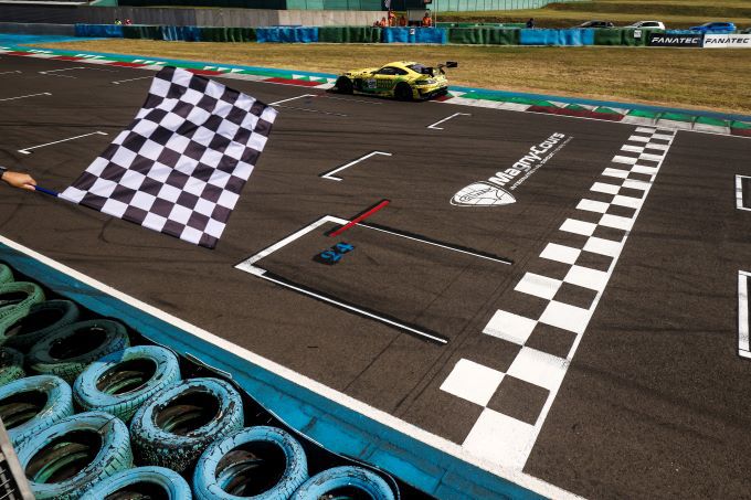 Fanatec GT World Challenge Europe Magny-Cours Foto 1