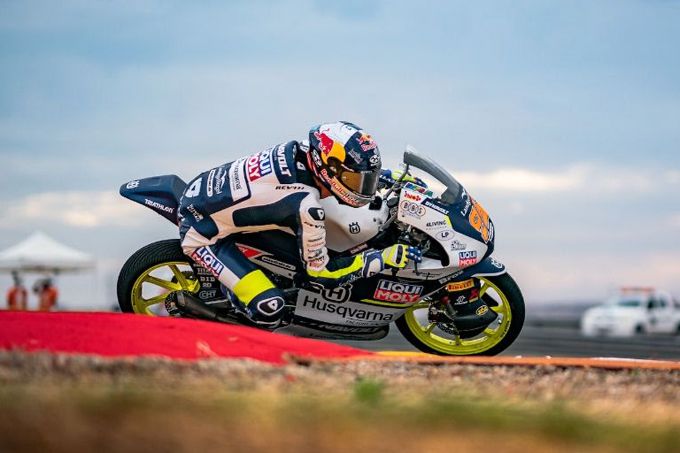 MotorLand Aragon daagt Collin Veijer uit