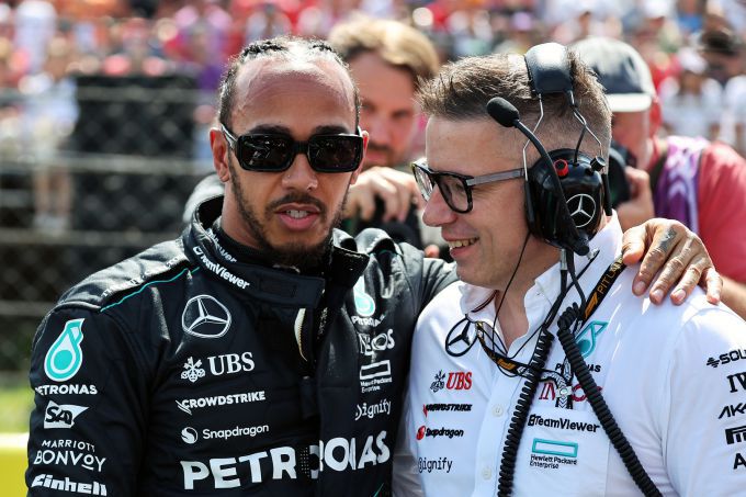 Lewis Hamilton en Pete Bonnington F1