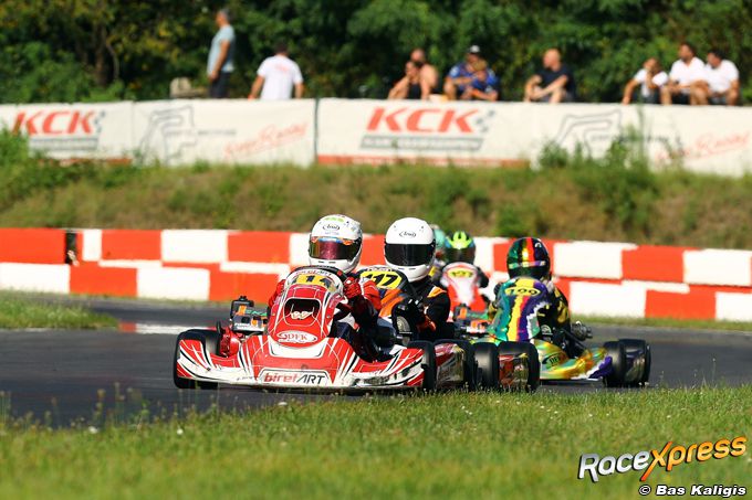 Kiana-Jolie op t Hof imponeert met tweede plaats in GK4 Kart Series